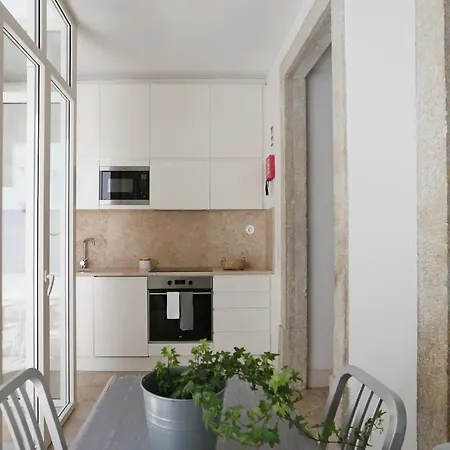 The Monkey Flat * Lisbon